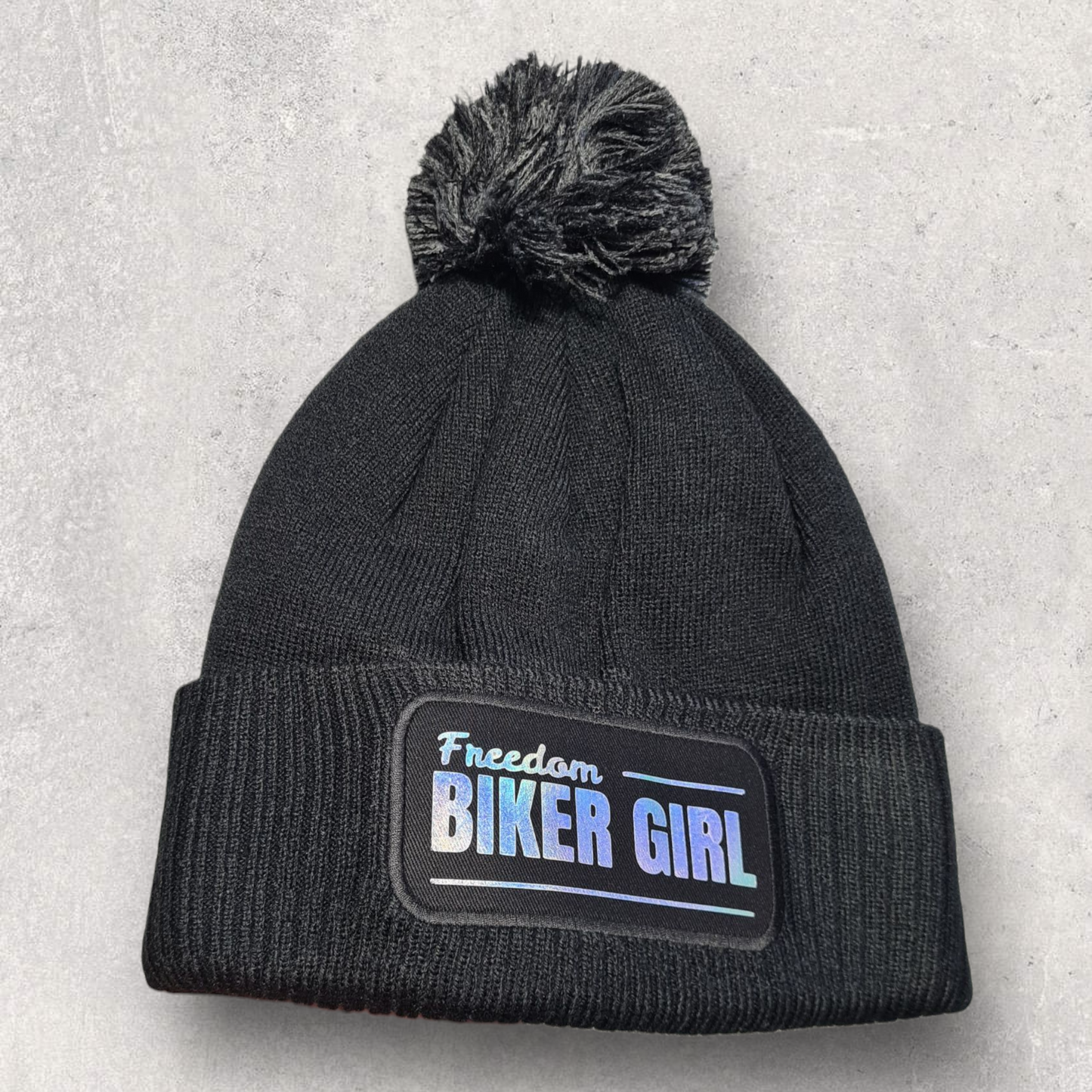 Bonnet à pompon " Freedom Biker Girl " holographique