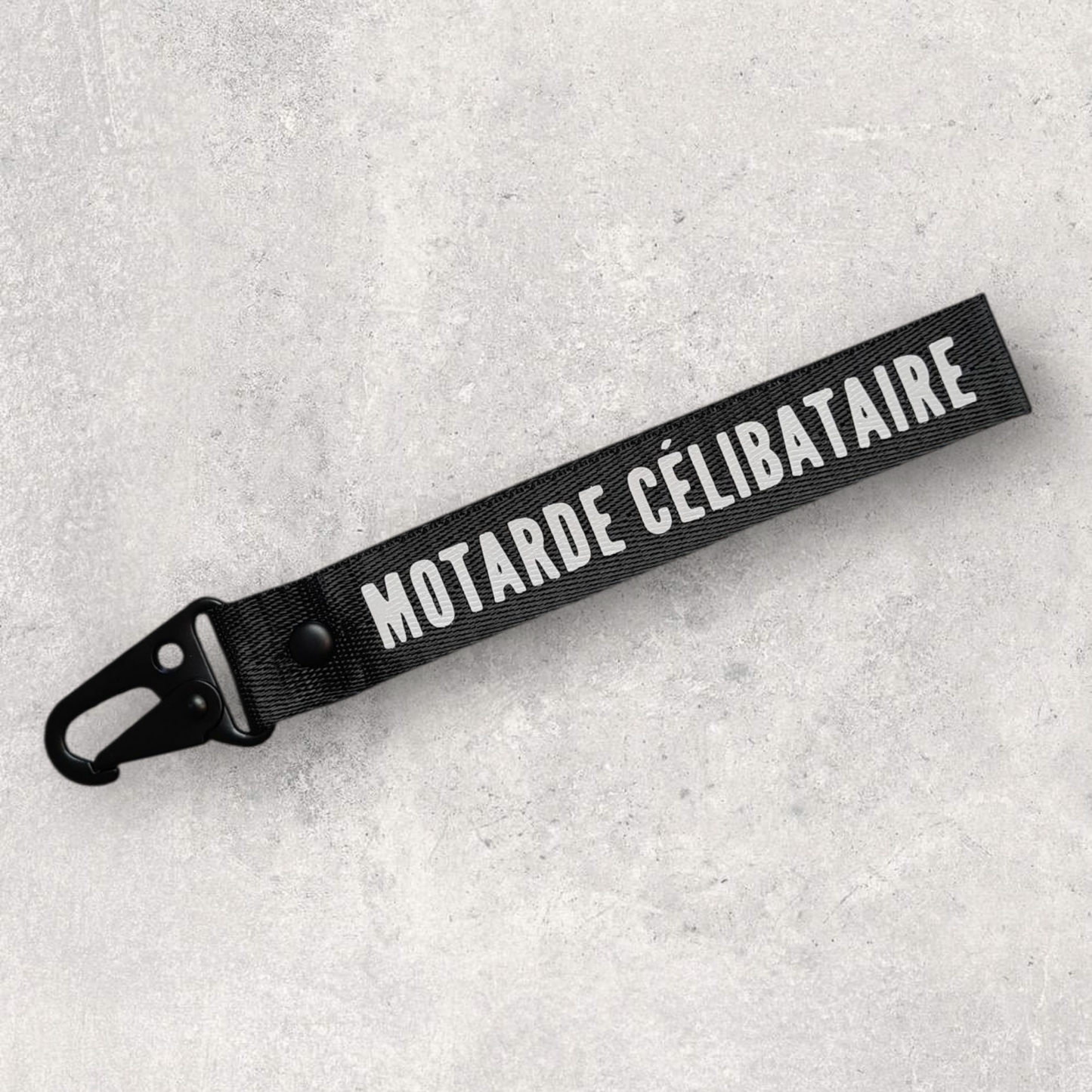 Porte-clés " Motarde célibataire "