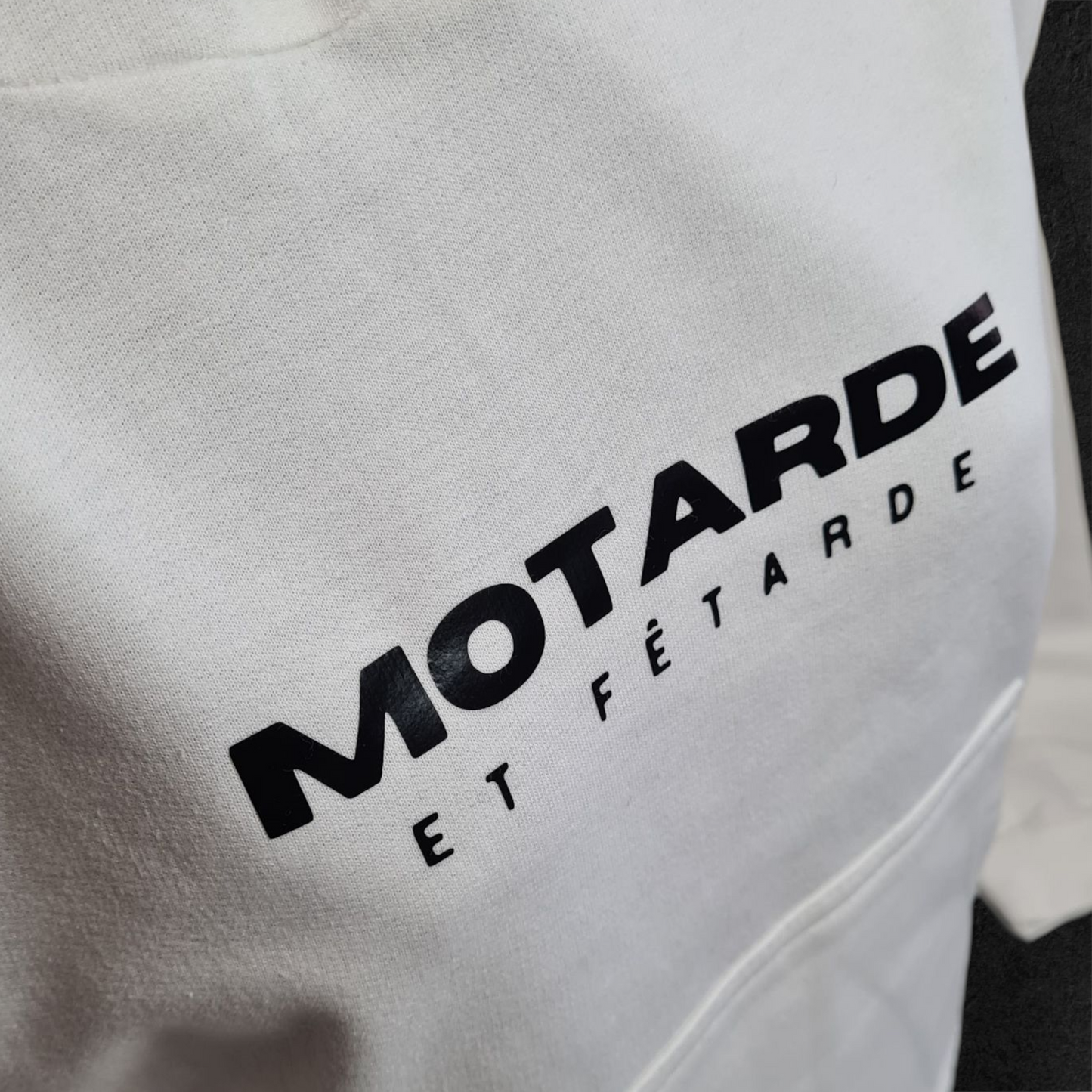 Sweat à capuche court " Motarde et fêtarde "