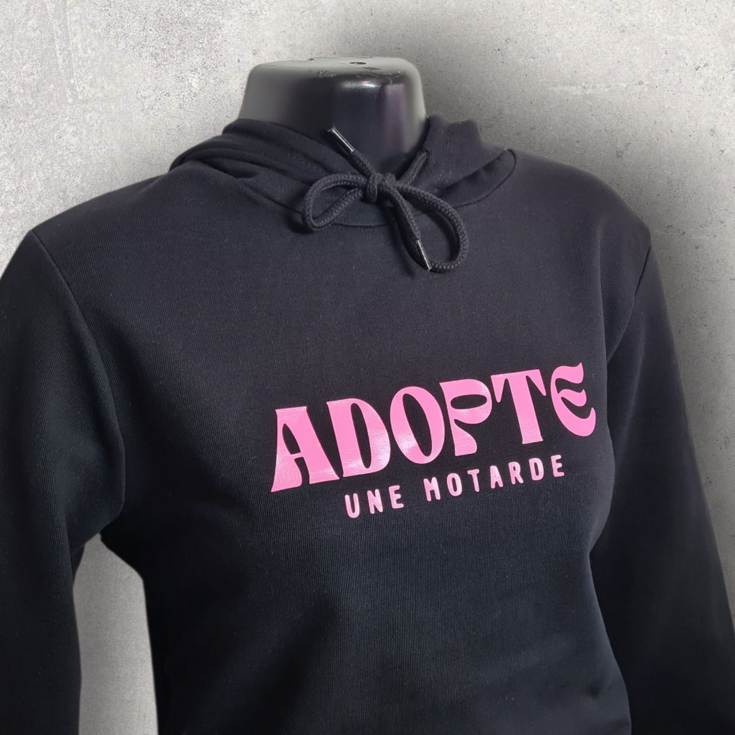 Sweat à capuche noir femme " Adopte une motarde "
