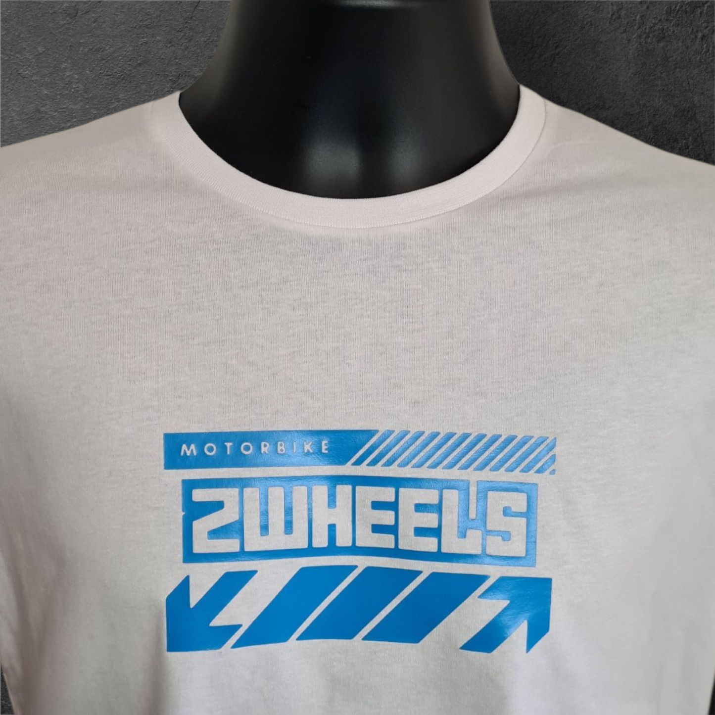 T-shirt blanc à manche courte homme " Motorbike 2wheels " pour motard