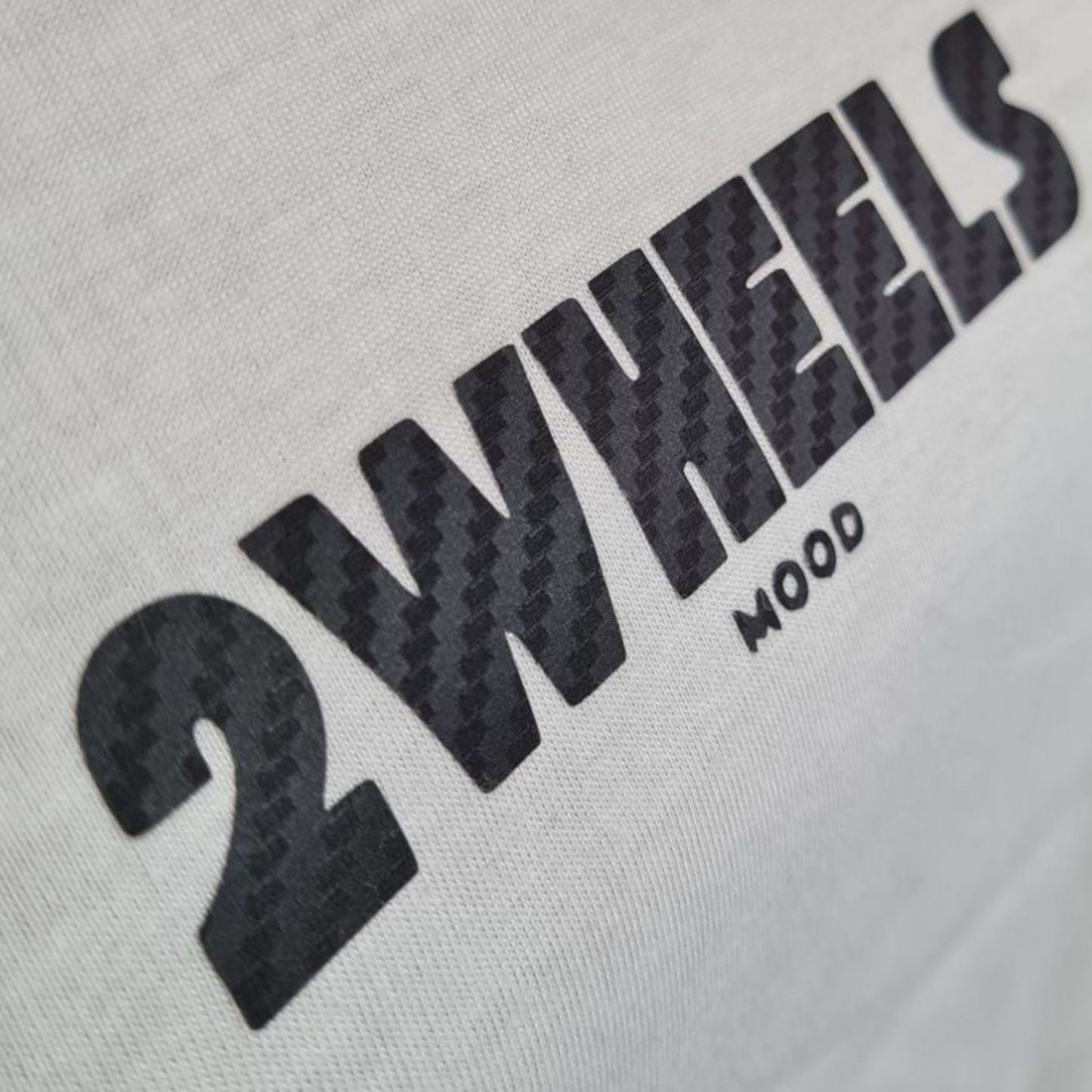 T-shirt blanc femme à manche courte " 2wheels mood " carbone pour motarde