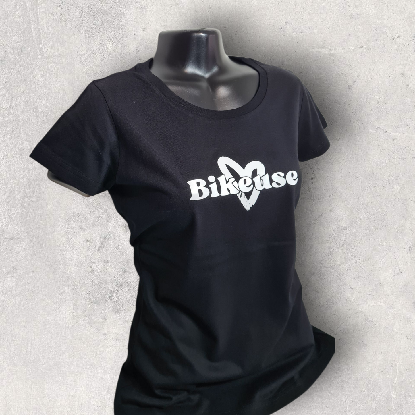 T-shirt noir à manche courte femme " Bikeuse "
