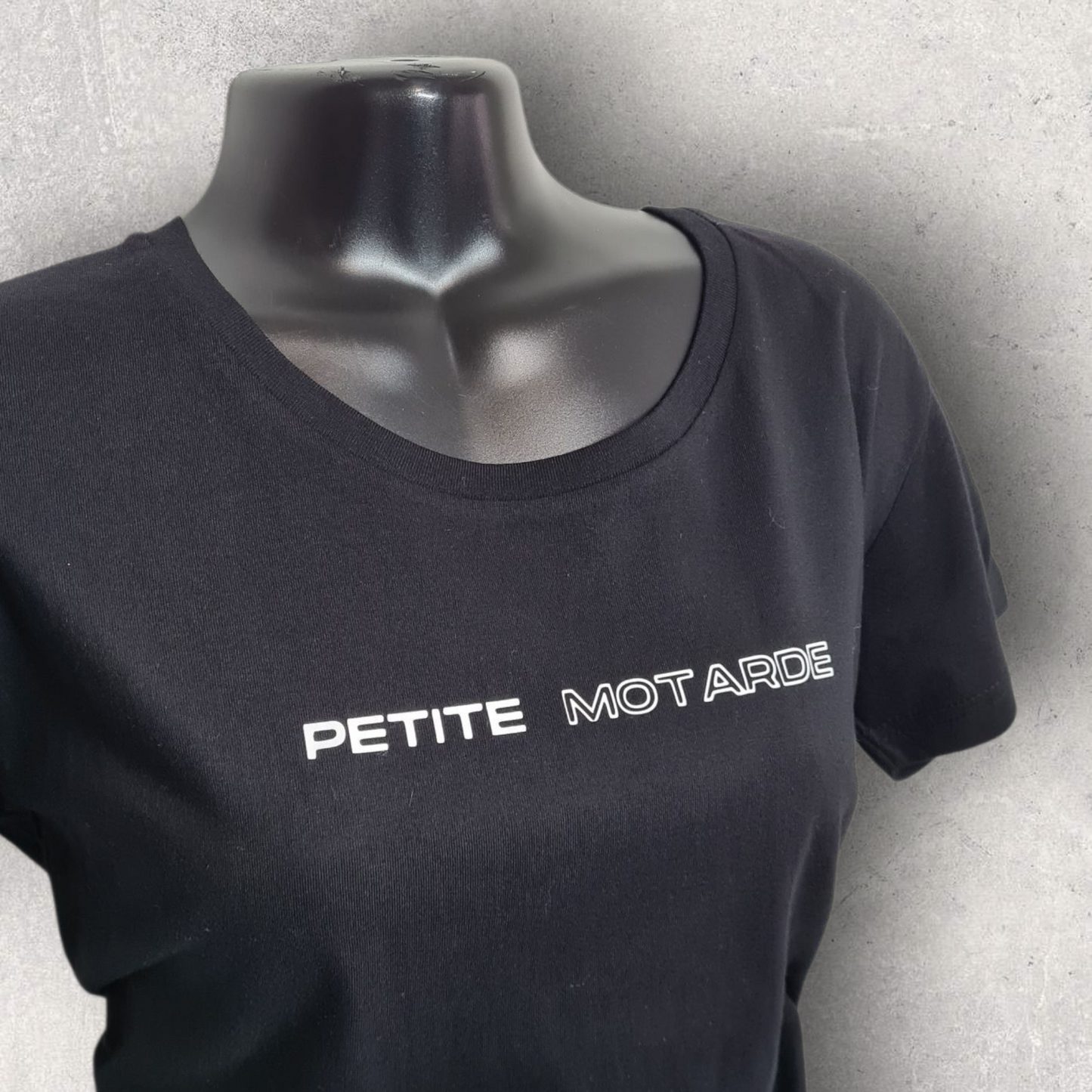 T-shirt noir à manche courte femme " Petite motarde "