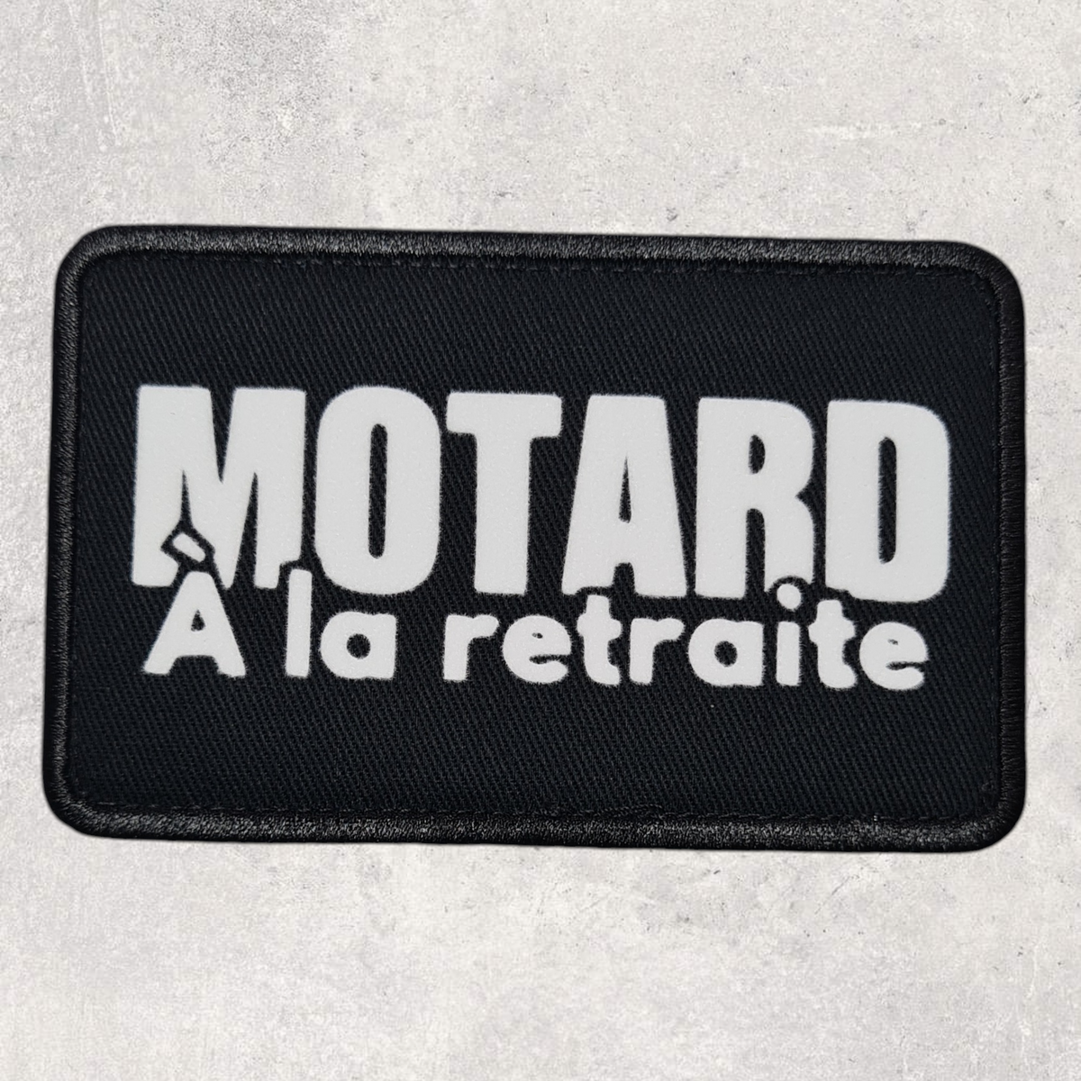 Patch amovible " Motard à la retraite "