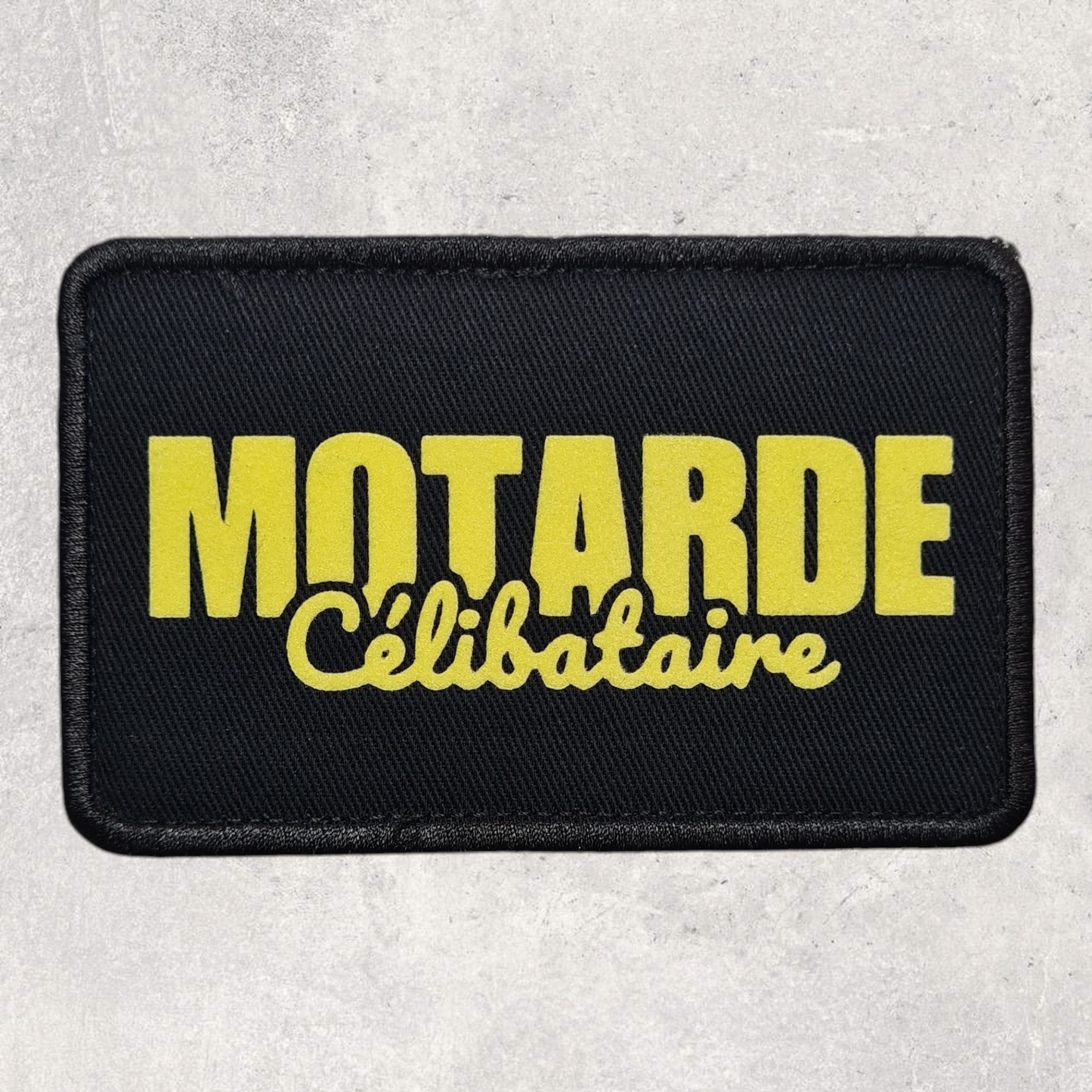 Patch amovible " Motarde célibataire "