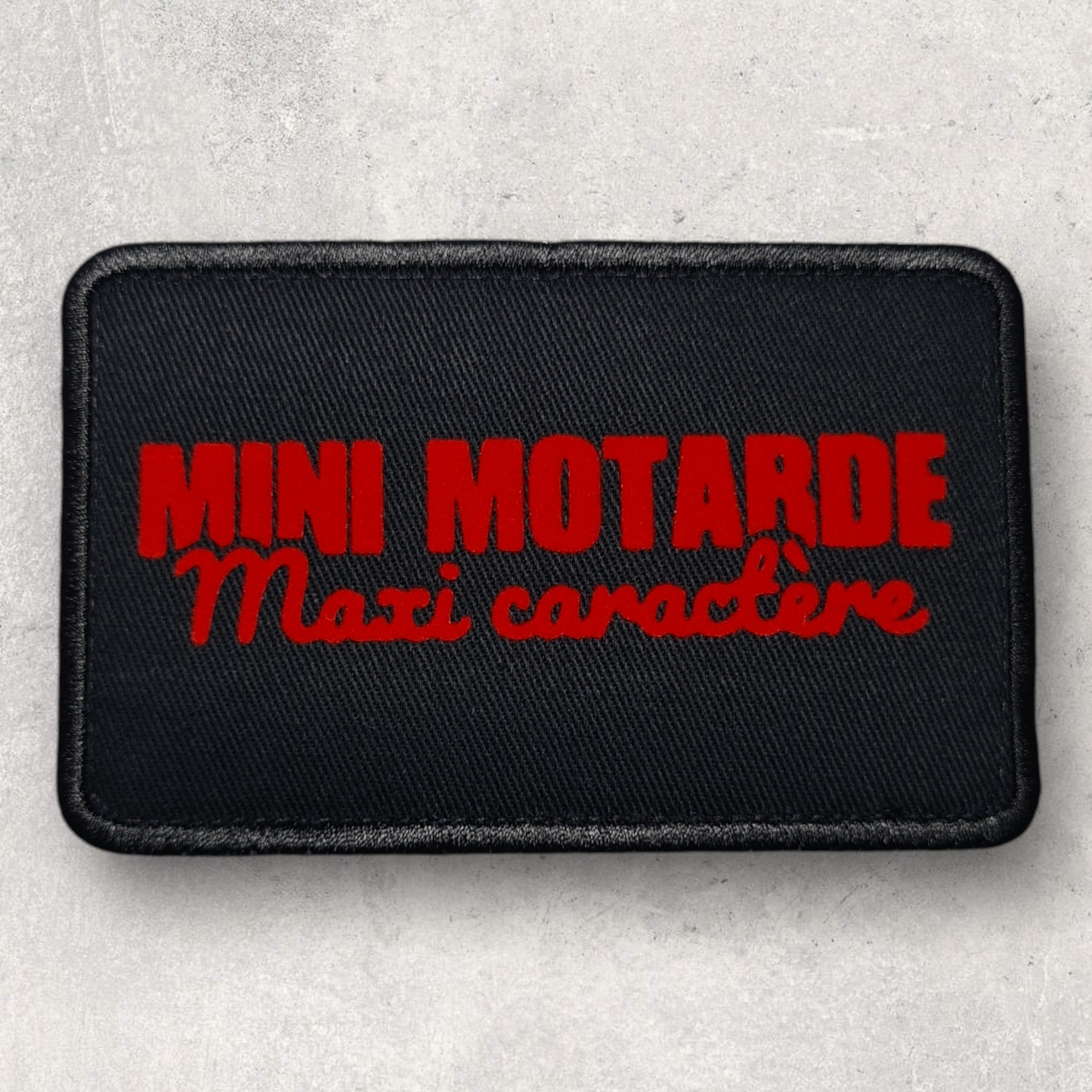 Patch amovible " Mini motarde maxi caractère "