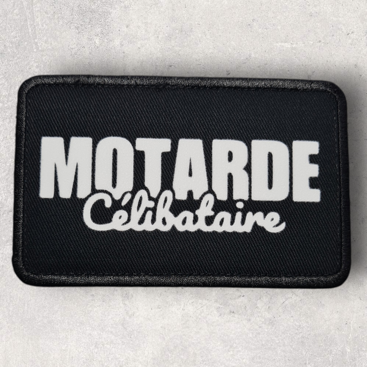 Patch amovible " Motarde célibataire "