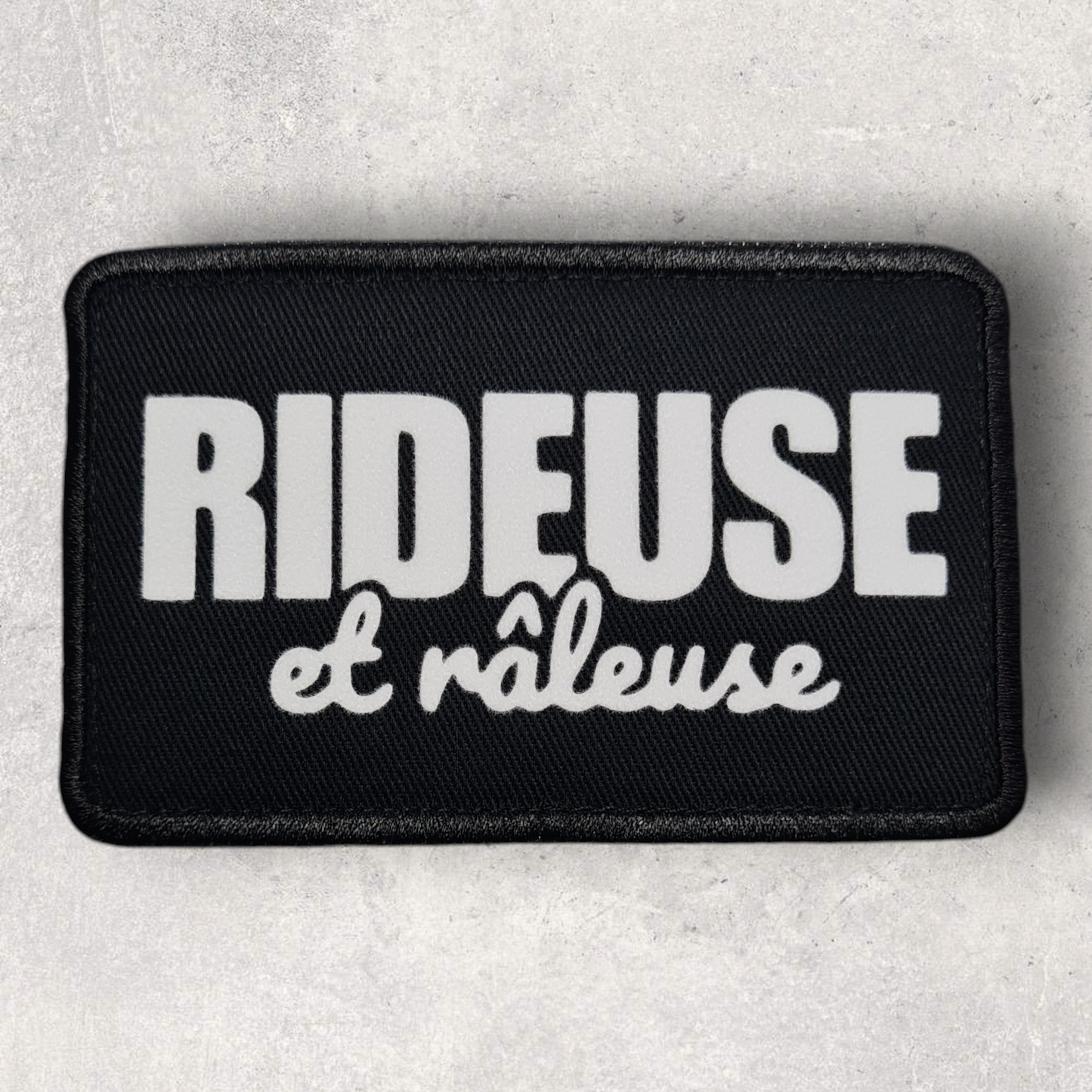 Patch amovible " Rideuse et râleuse "