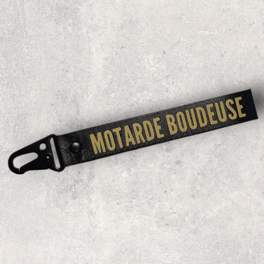 Porte-clés " Motarde boudeuse "