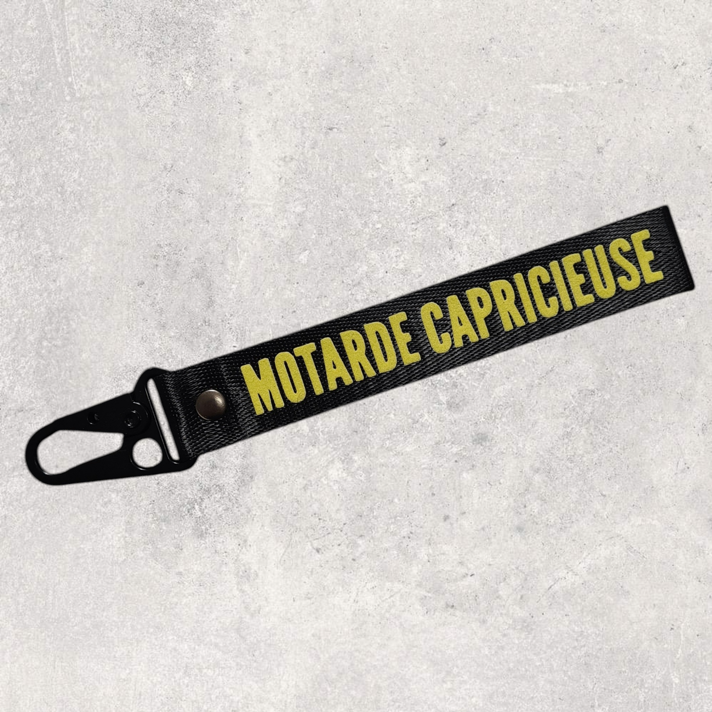 Porte-clés " Motarde capricieuse "