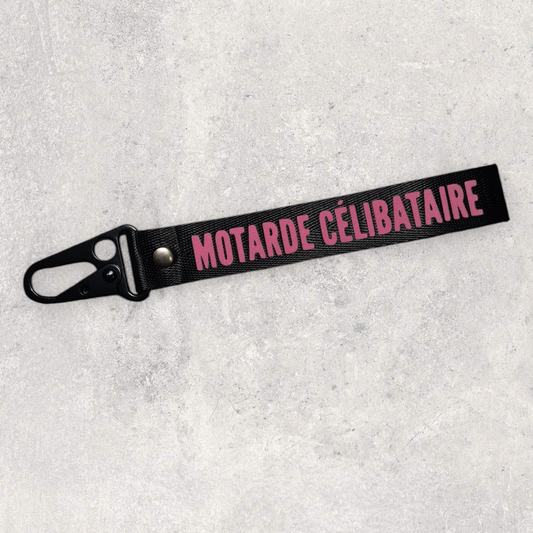 Porte-clés " Motarde célibataire "