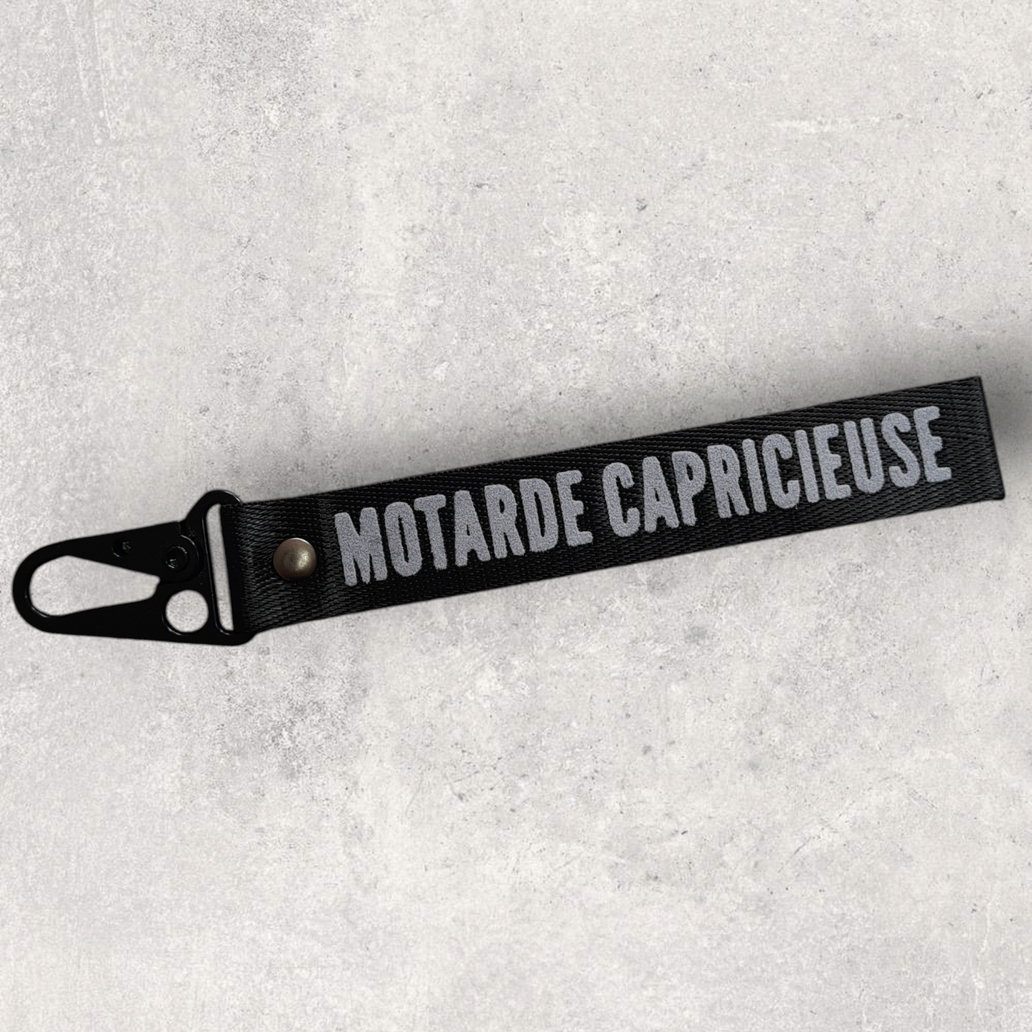 Porte-clés " Motarde capricieuse "