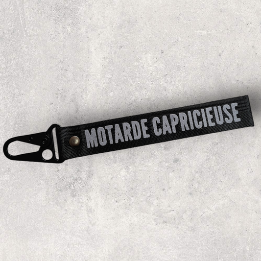 Porte-clés " Motarde capricieuse "