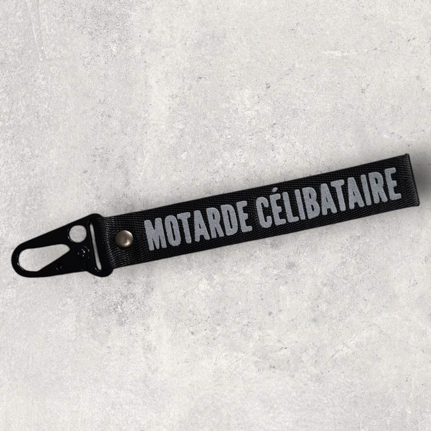 Porte-clés " Motarde célibataire "