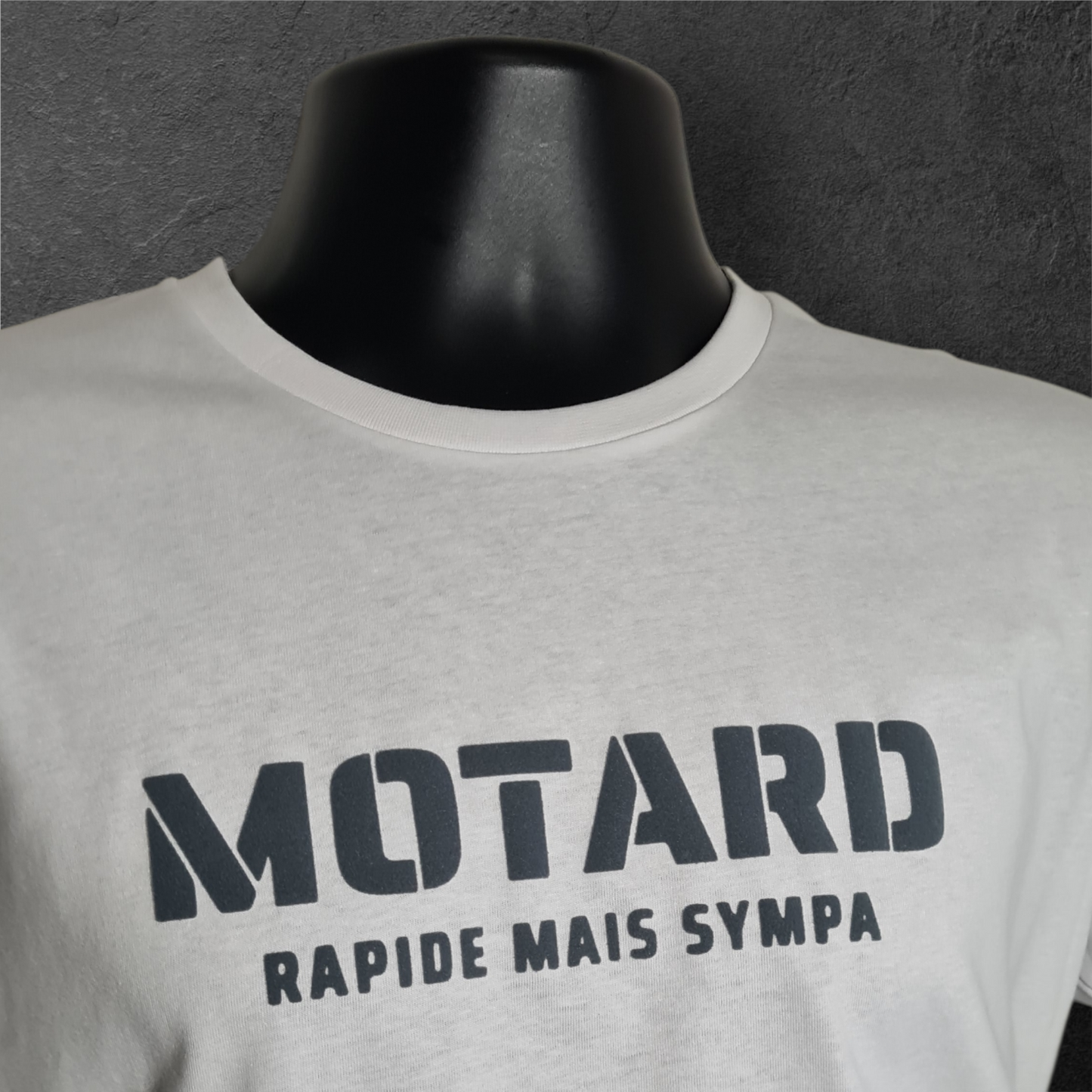 T-shirt blanc " Motard rapide mais sympa " gris velours